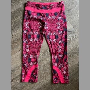 Lululemon Inspire Crop Size 6